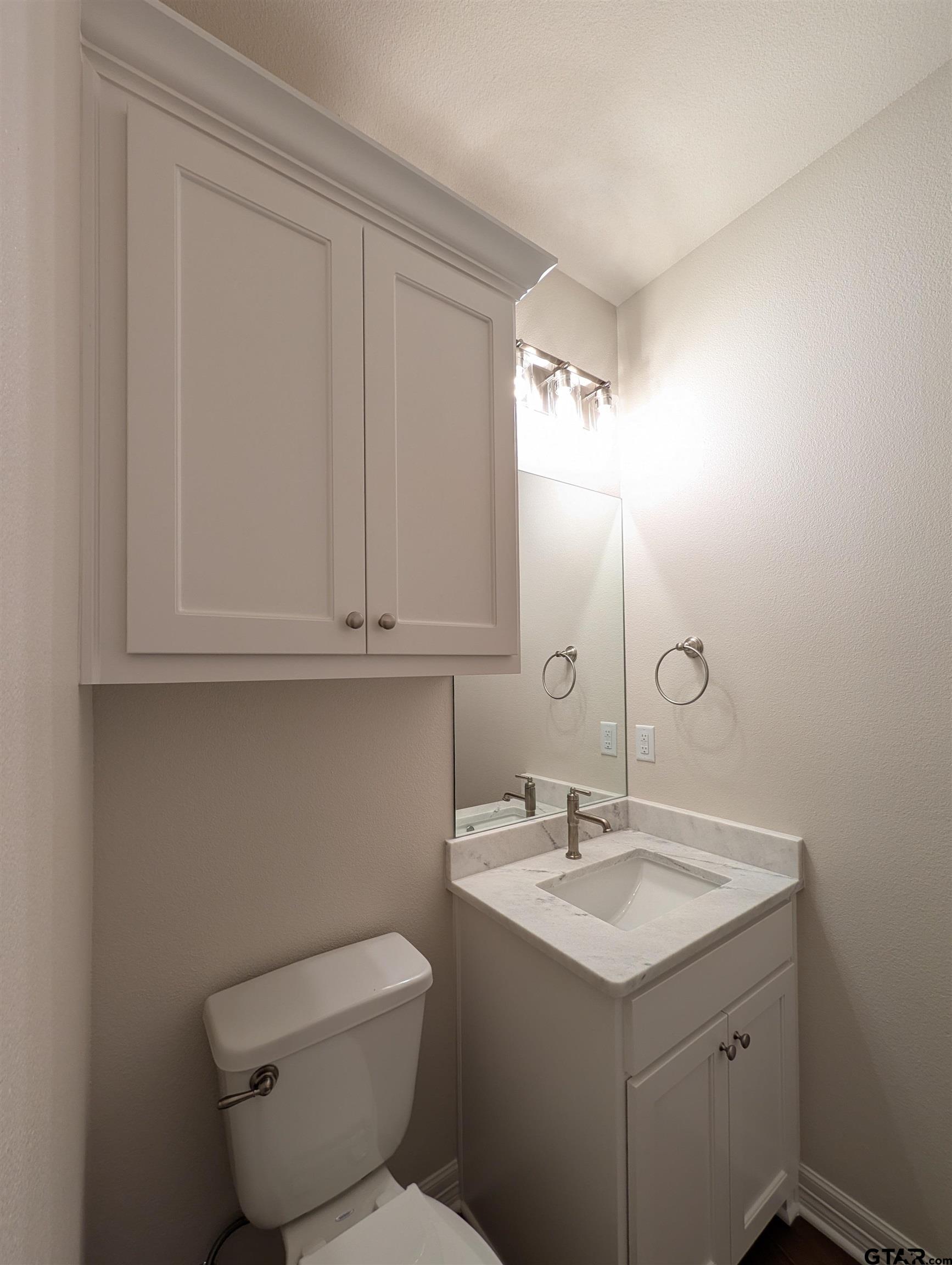 12124 Pinecrest Drive
