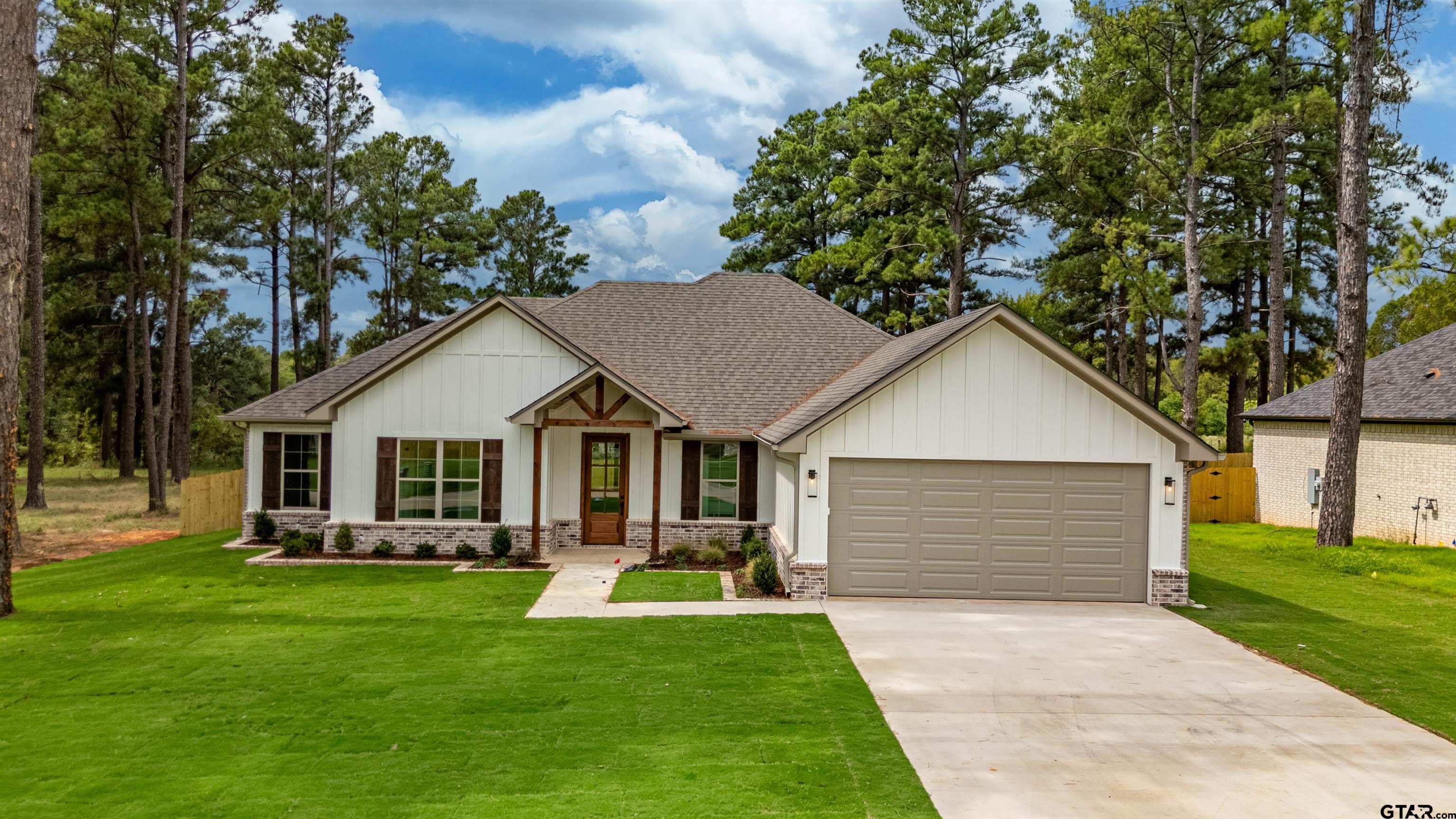 12124 Pinecrest Drive