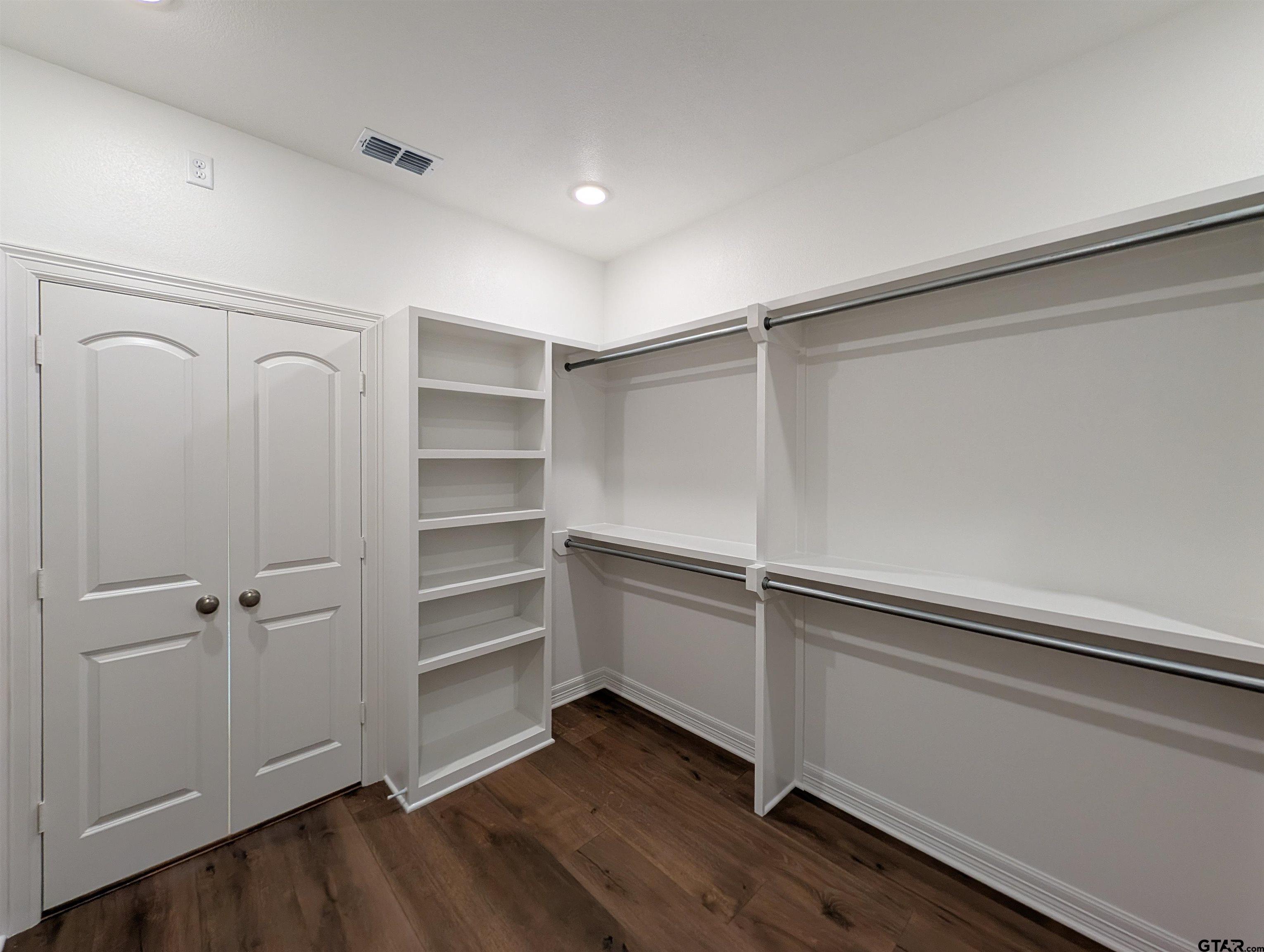 12124 Pinecrest Drive