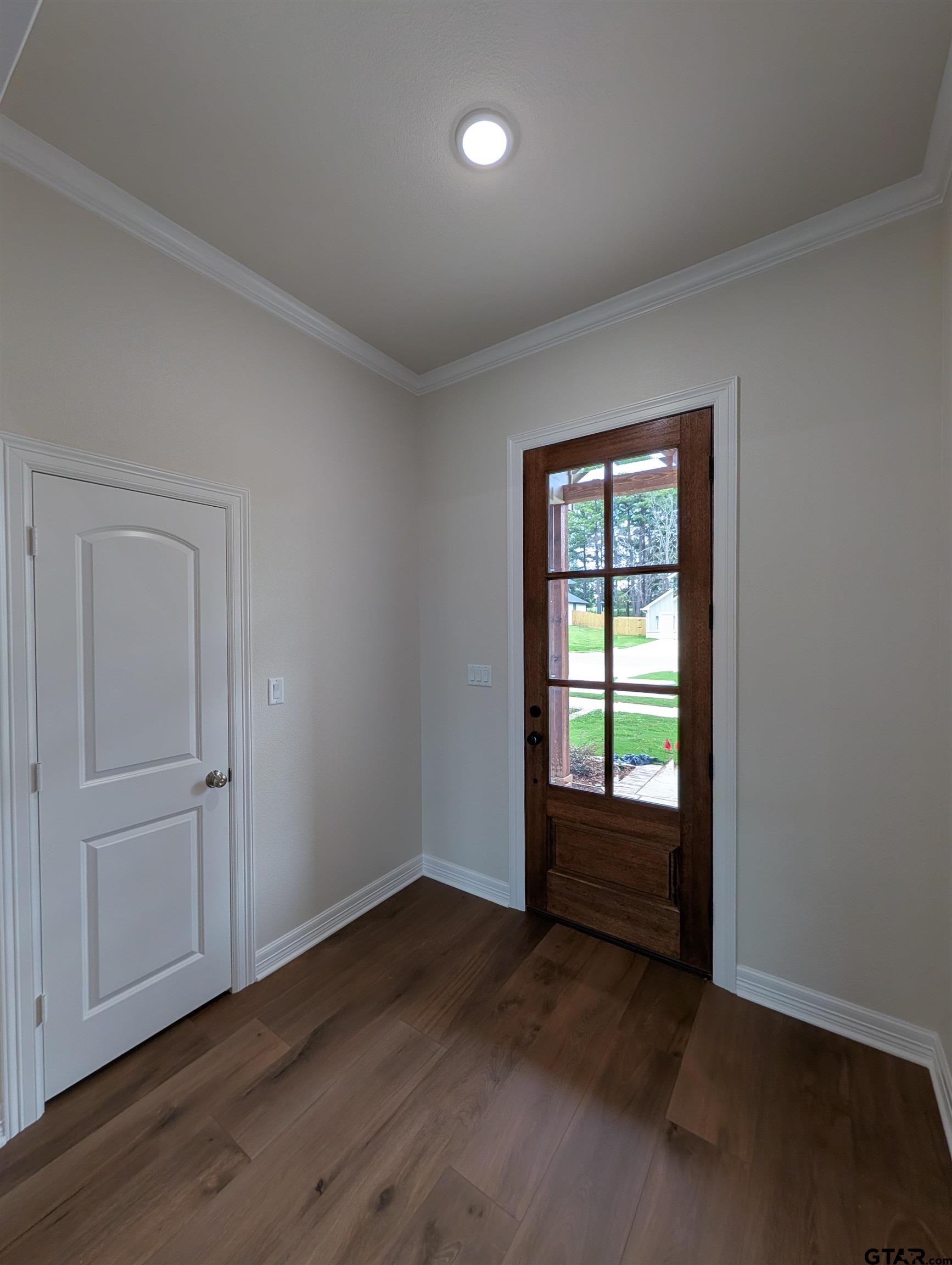 12124 Pinecrest Drive