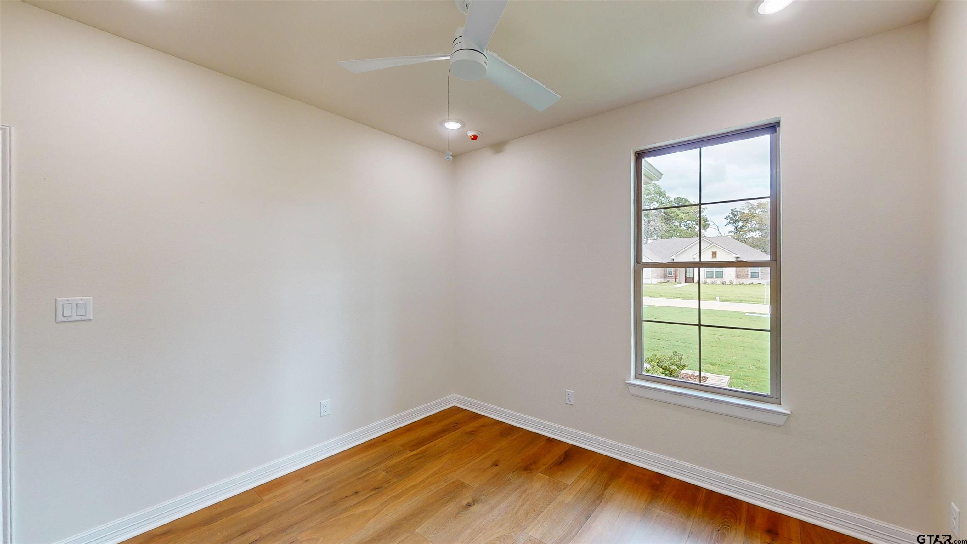 12124 Pinecrest Drive