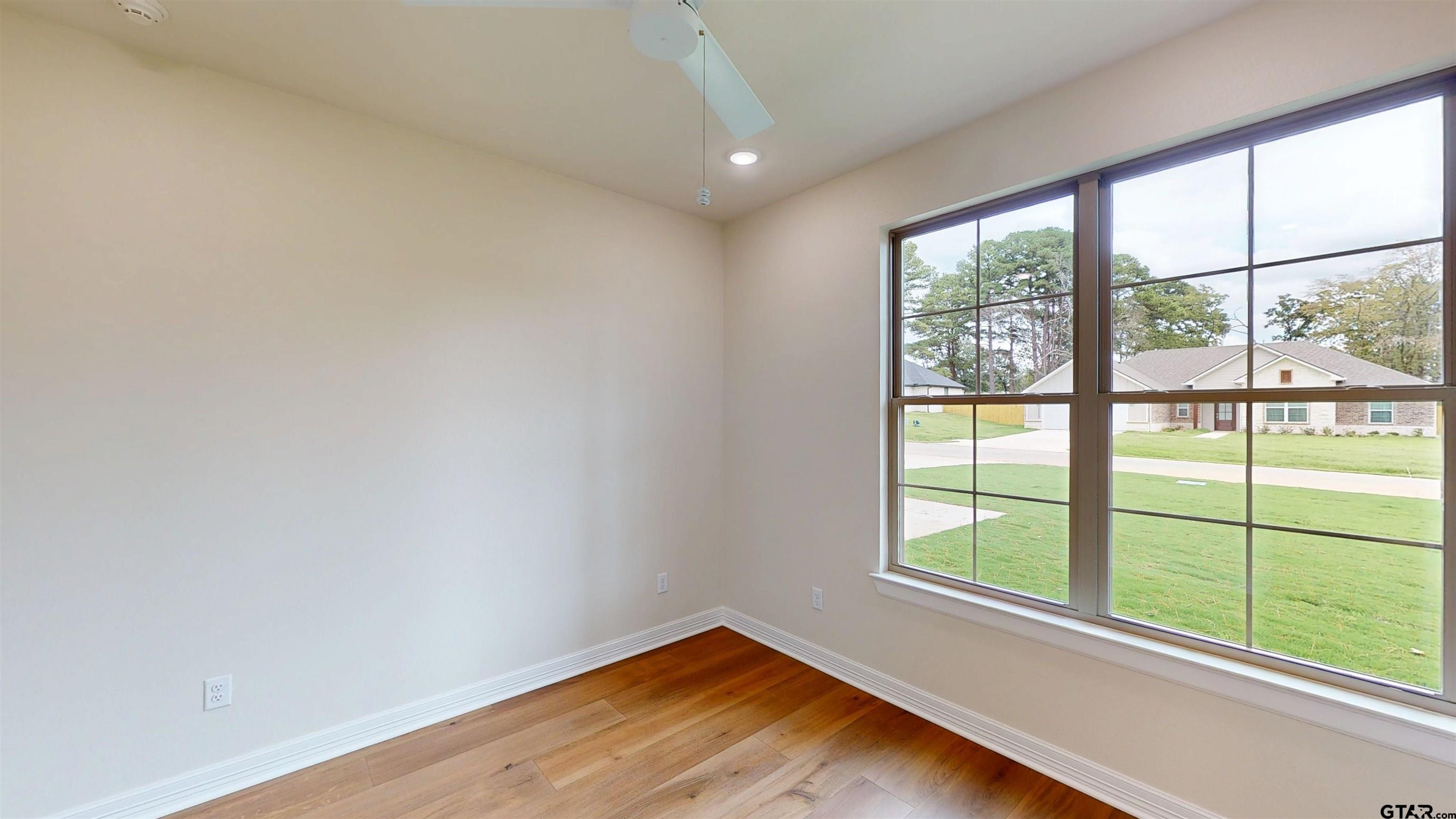12124 Pinecrest Drive