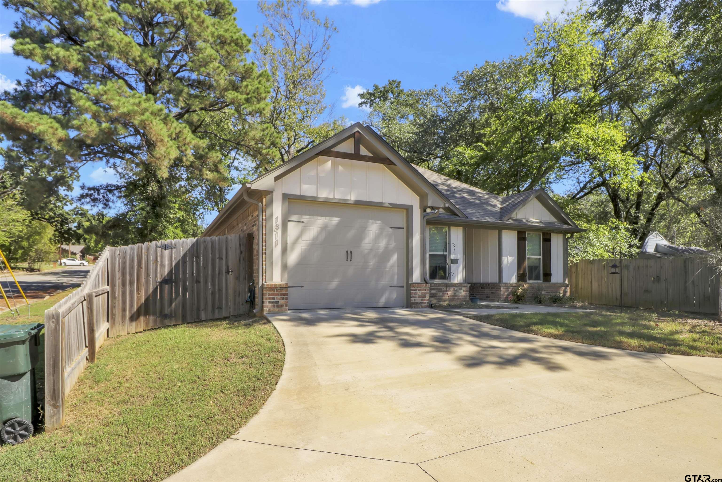 1311 Woodley