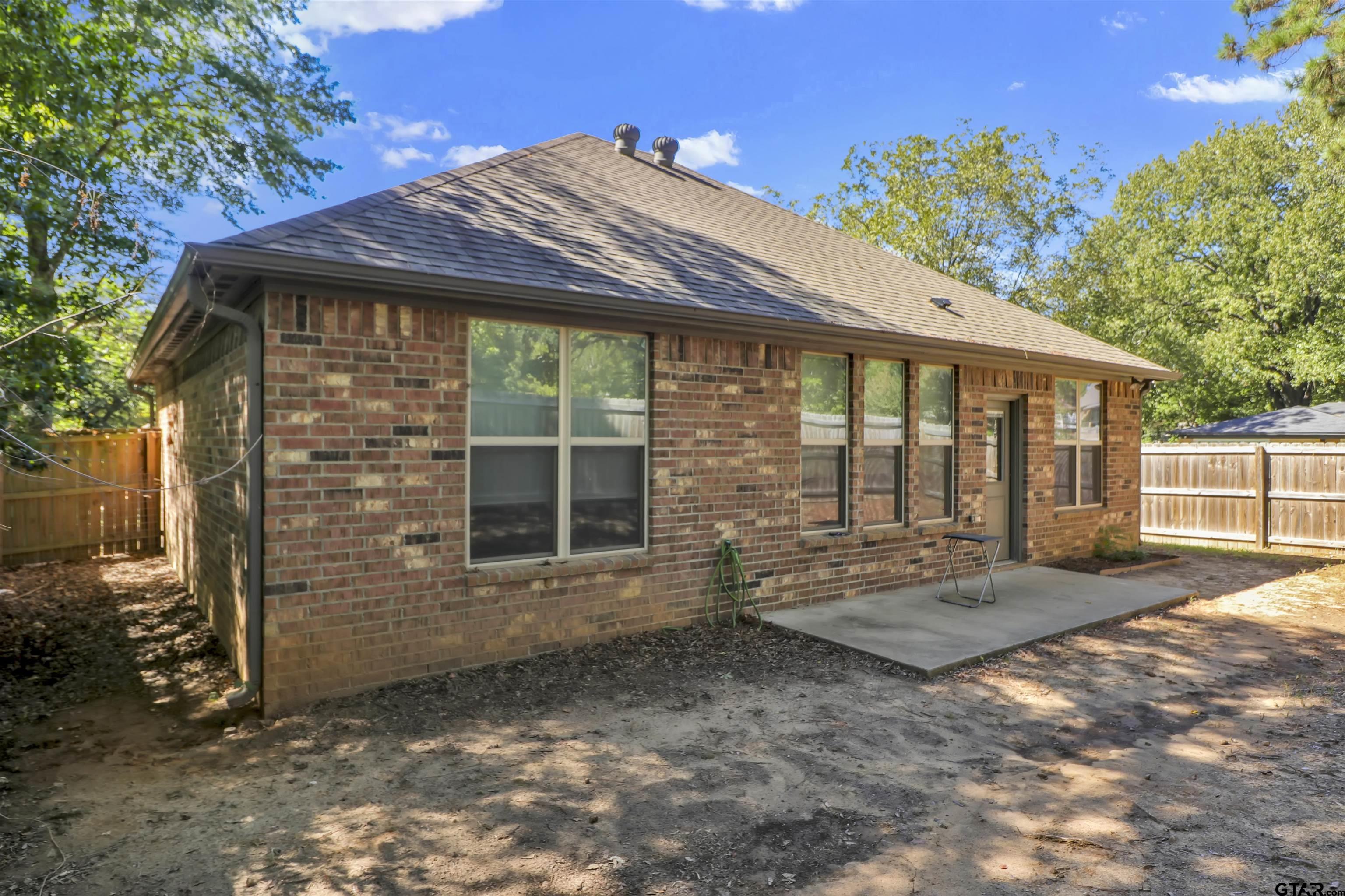1311 Woodley