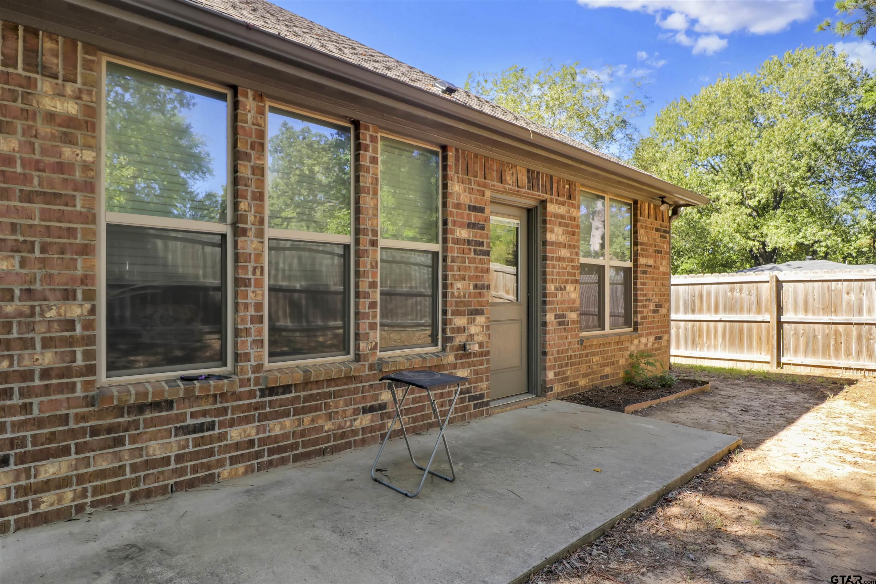 1311 Woodley