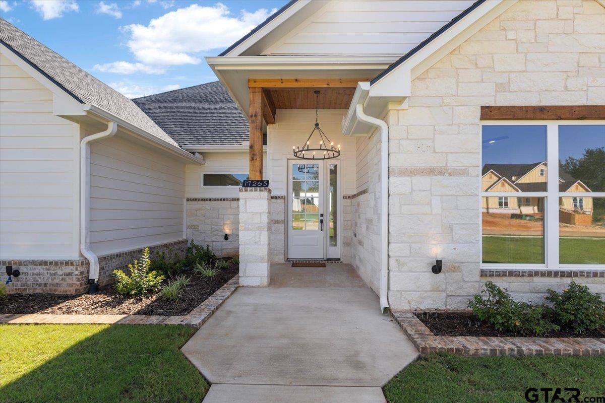 17265 Woodcrest Cir.