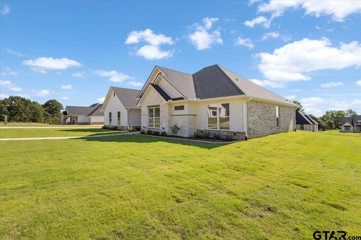 17265 Woodcrest Cir.