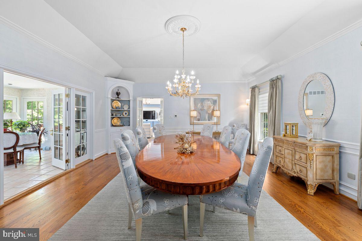 9 HUNT CLUB LANE