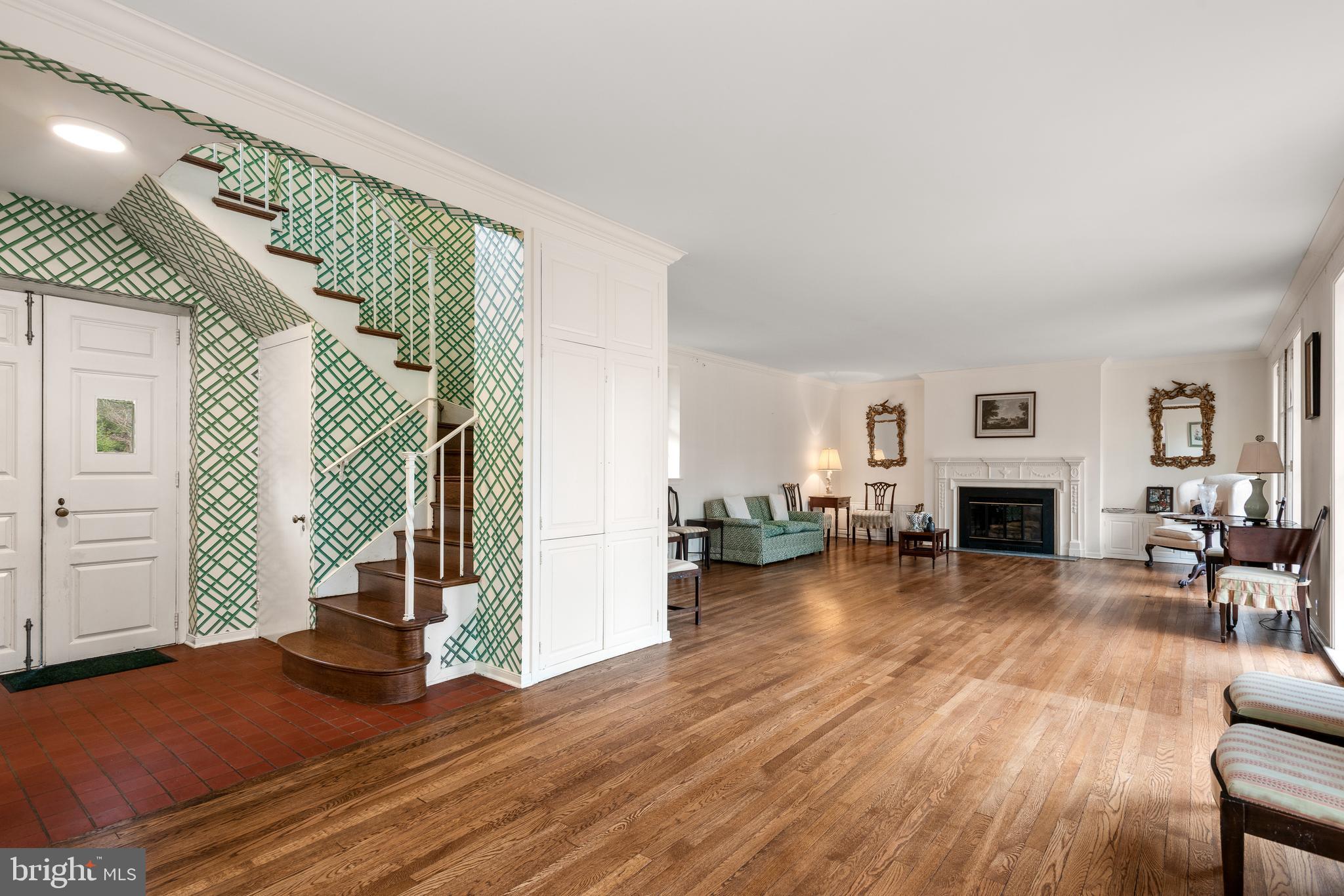 2035 Twinbrook Rd