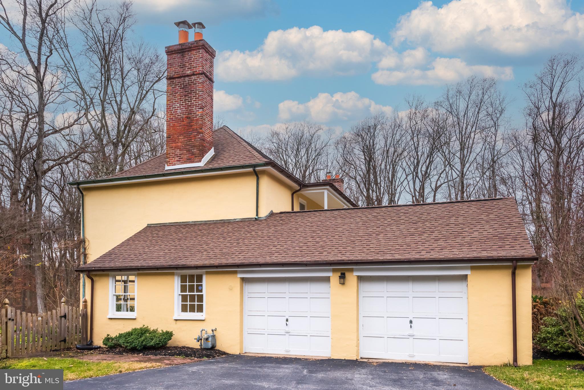 2035 Twinbrook Rd