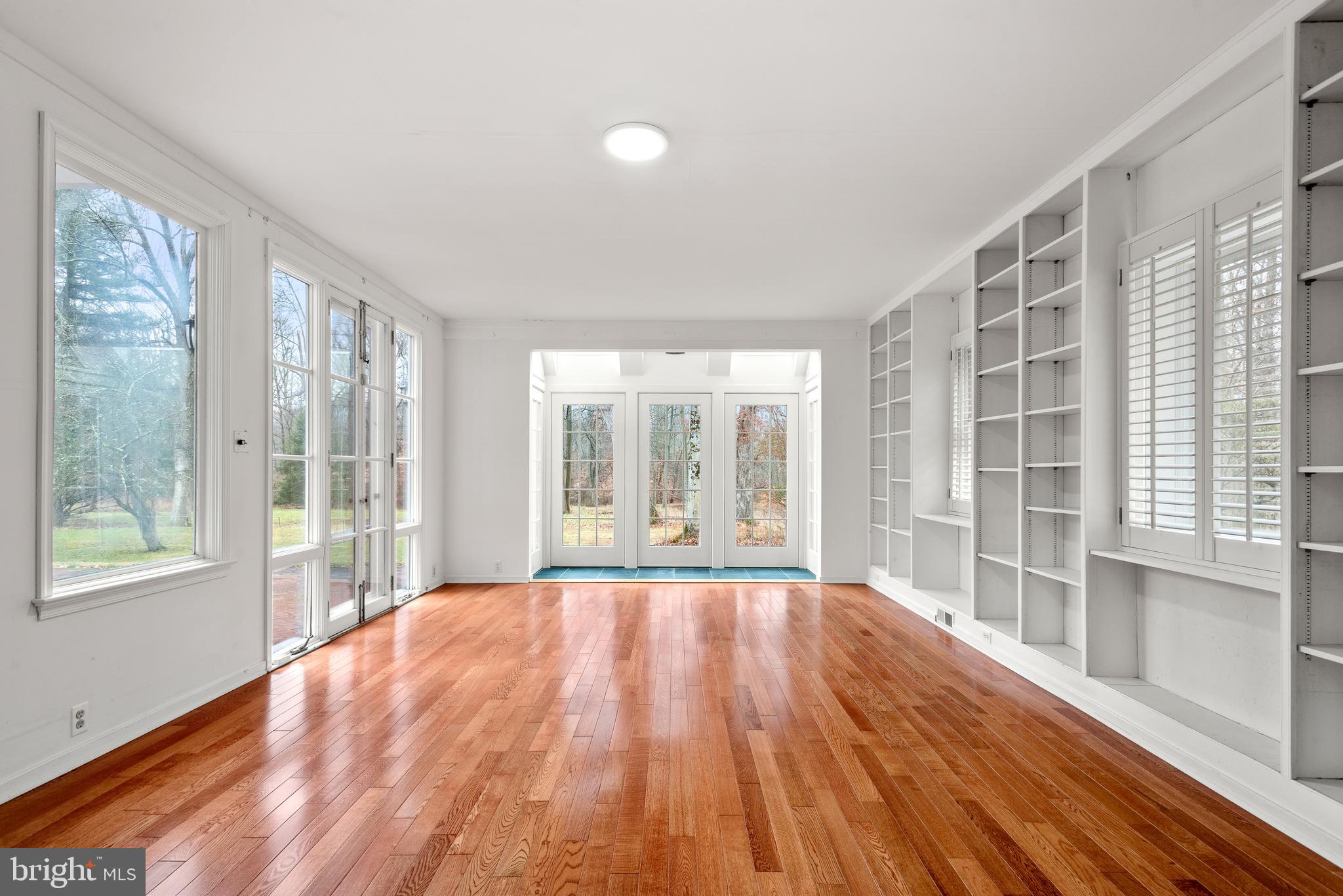 2035 Twinbrook Rd