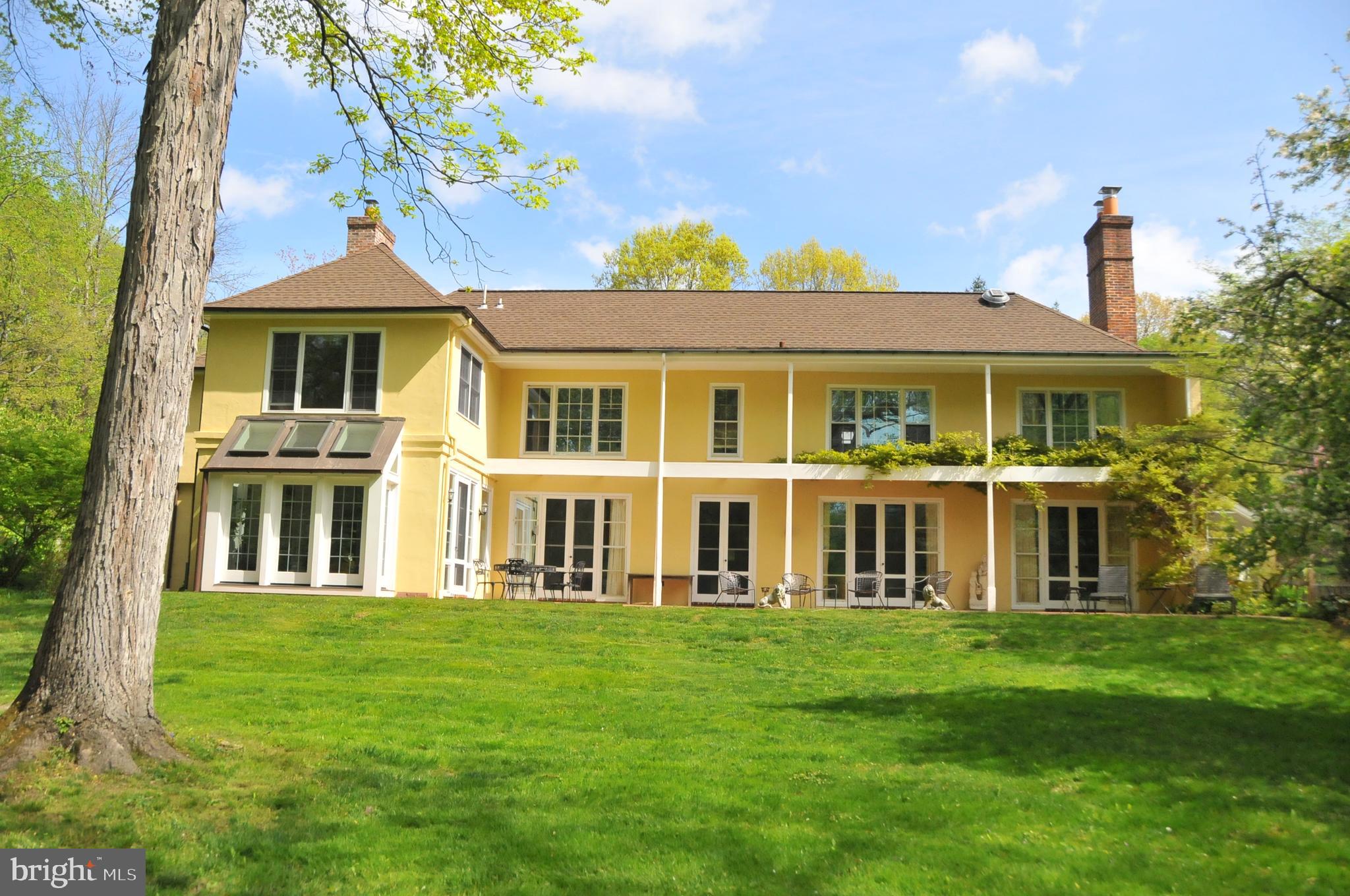 2035 Twinbrook Rd