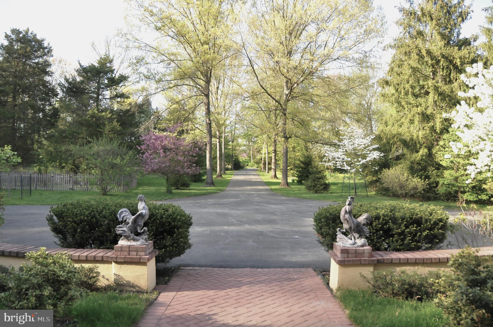 2035 Twinbrook Rd