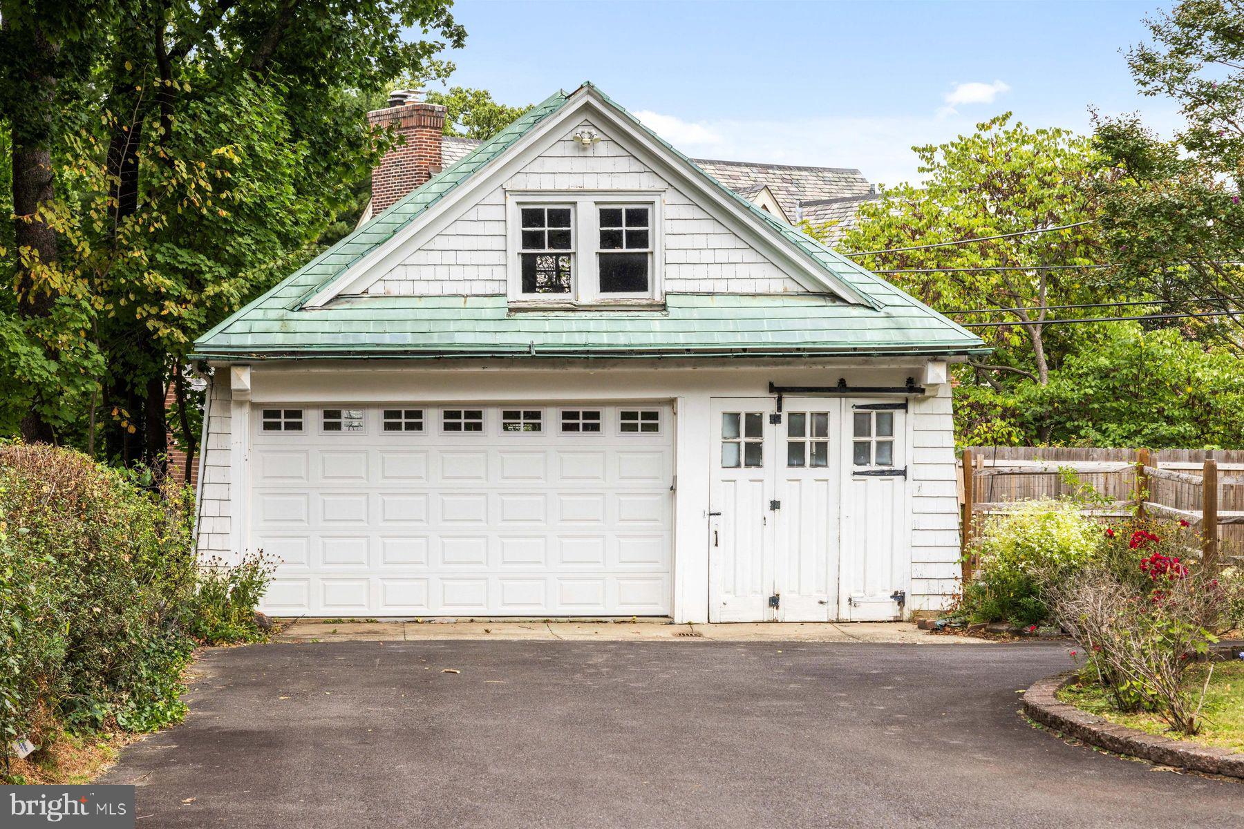 1103 Prospect Ave