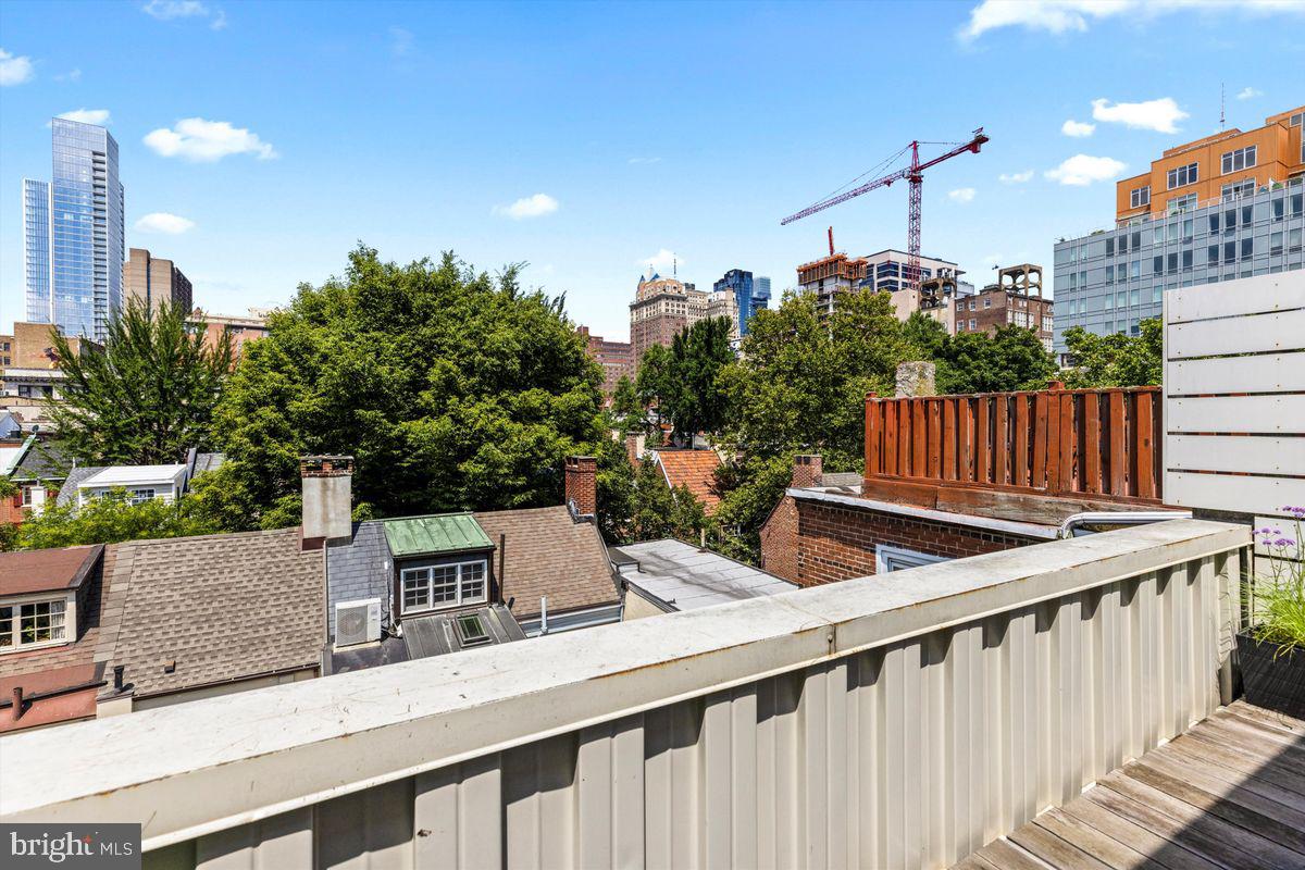 264 S 11TH STREET