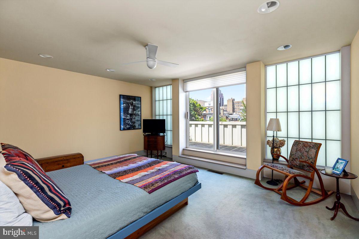 264 S 11TH STREET