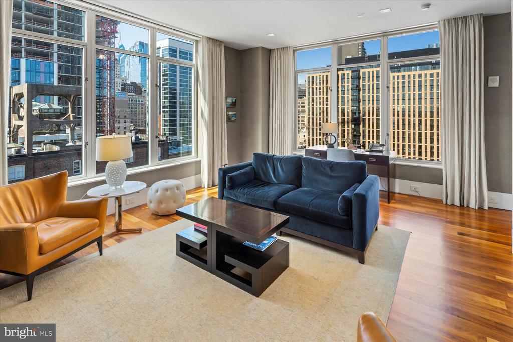 1101 Locust St #11e