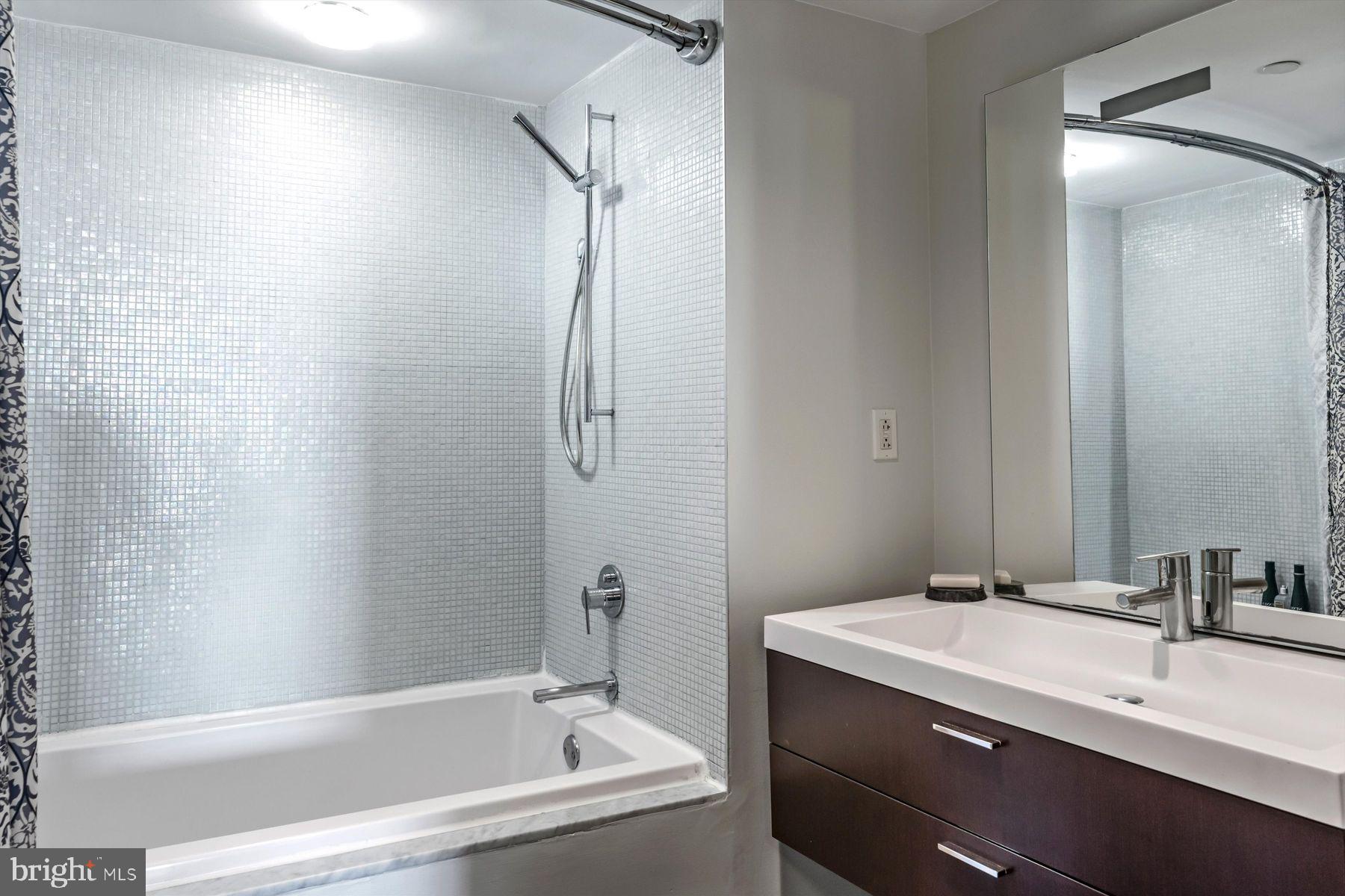 1101 Washington Ave #502