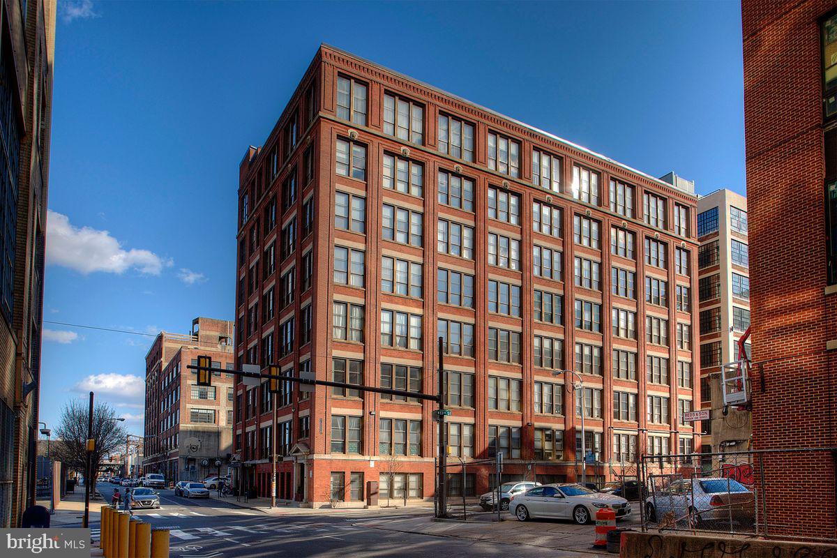 1238 Callowhill St #809
