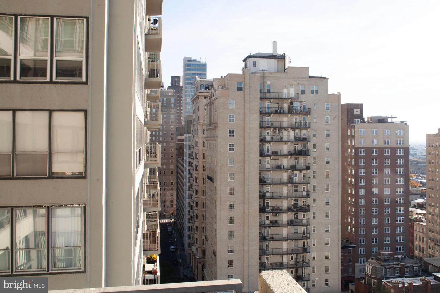224-30 W Rittenhouse Sq #1911