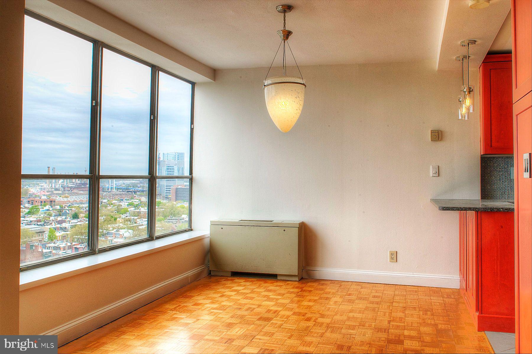 224-30 W Rittenhouse Sq #1911