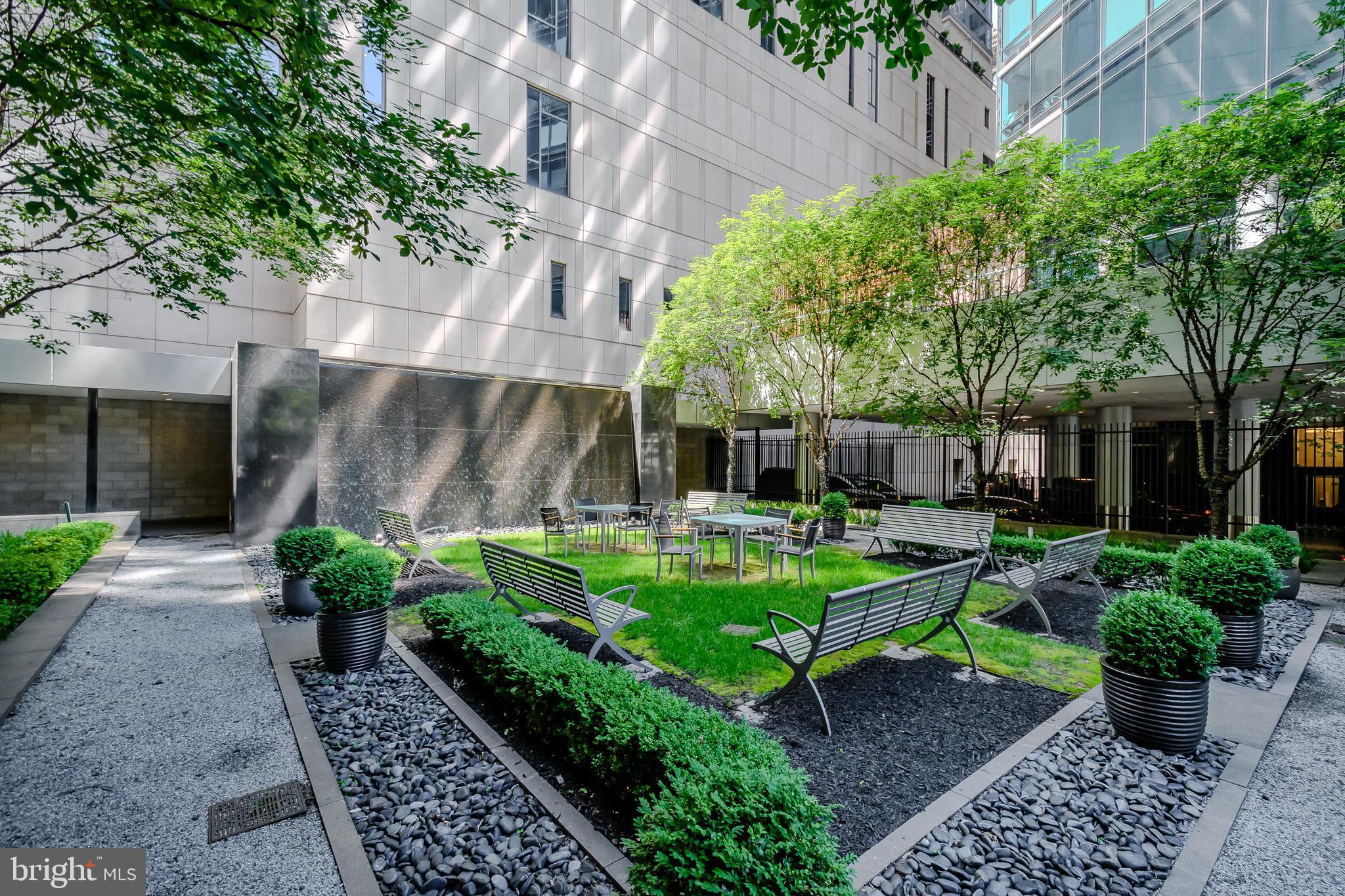 1414 S PENN SQUARE 6D