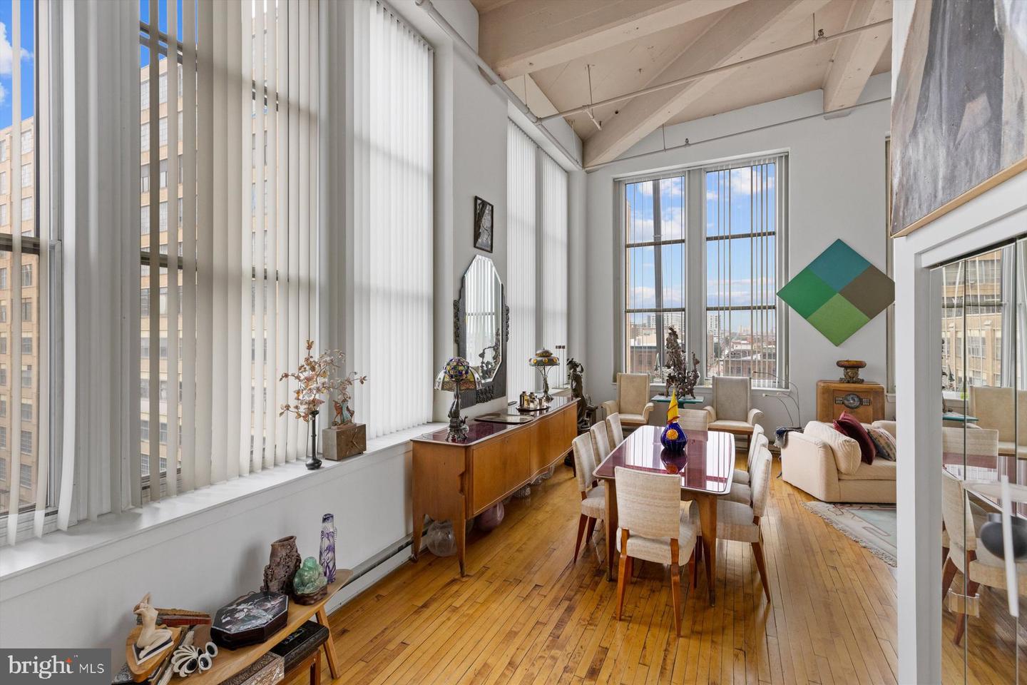 1238 Callowhill St #801, 810