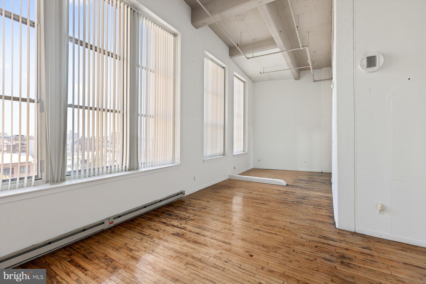 1238 Callowhill St #801, 810
