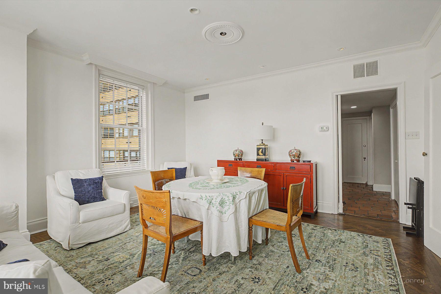 1800 RITTENHOUSE SQUARE 702