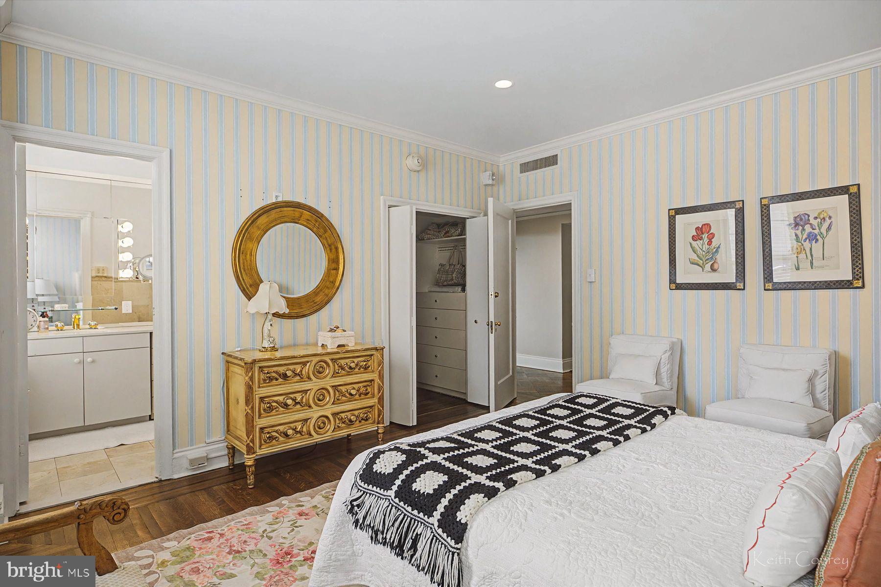 1800 RITTENHOUSE SQUARE 702