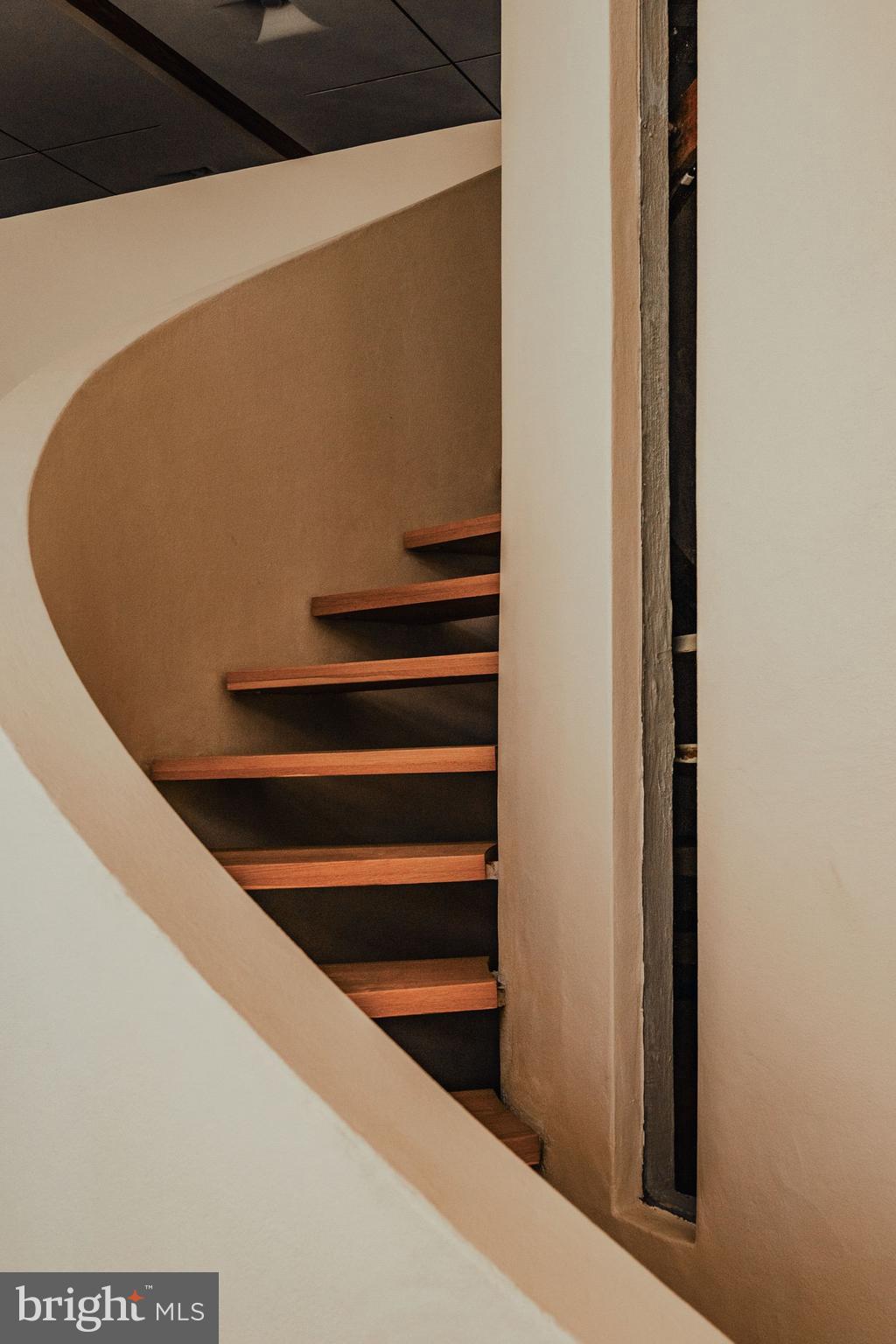 307 S CHADWICK STREET