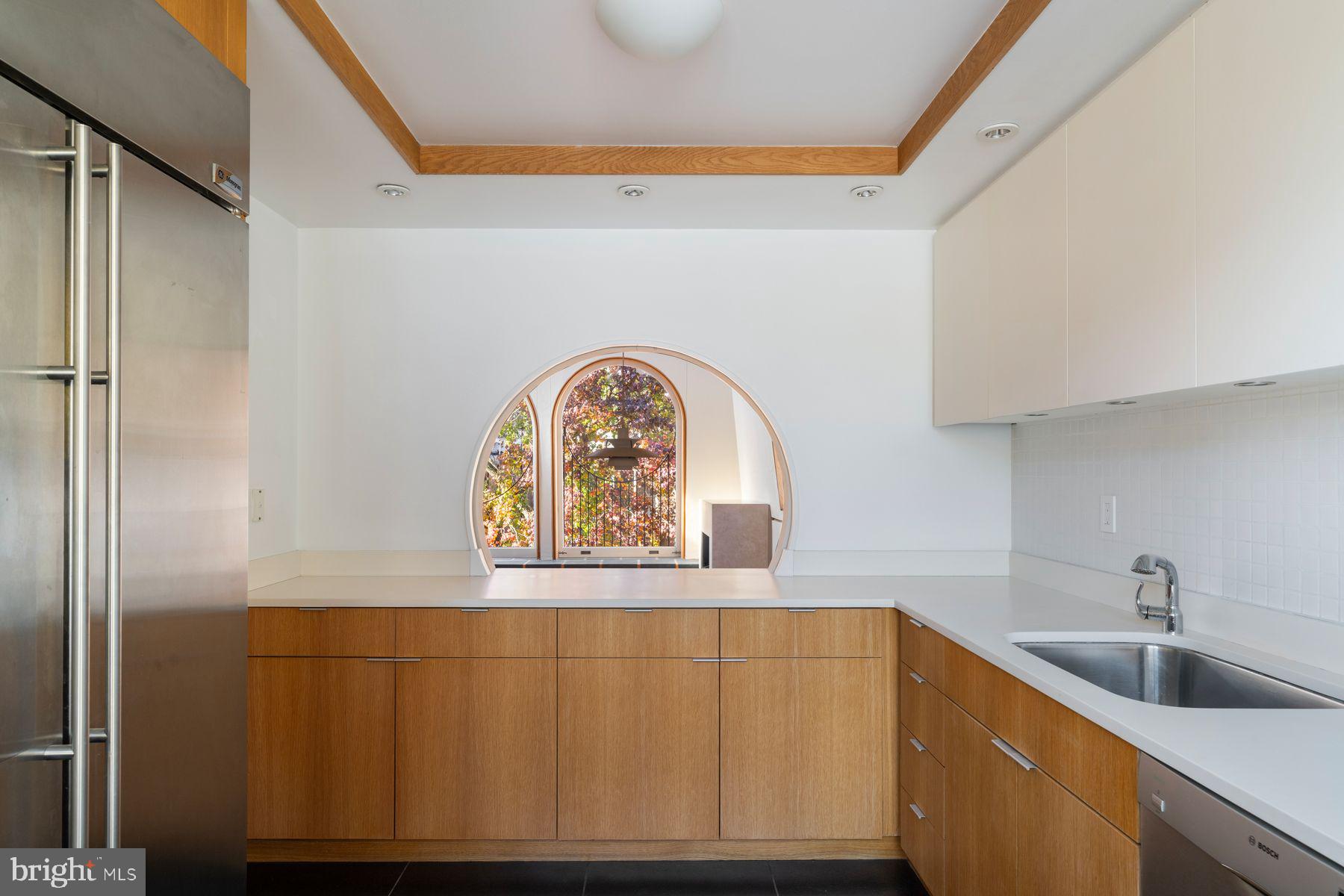 307 S CHADWICK STREET