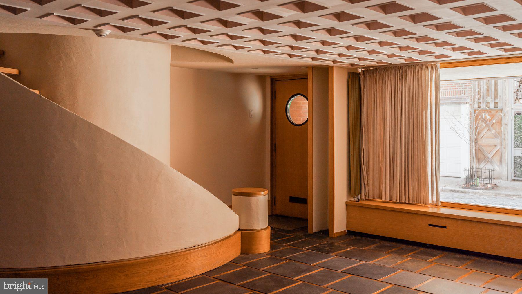 307 S CHADWICK STREET