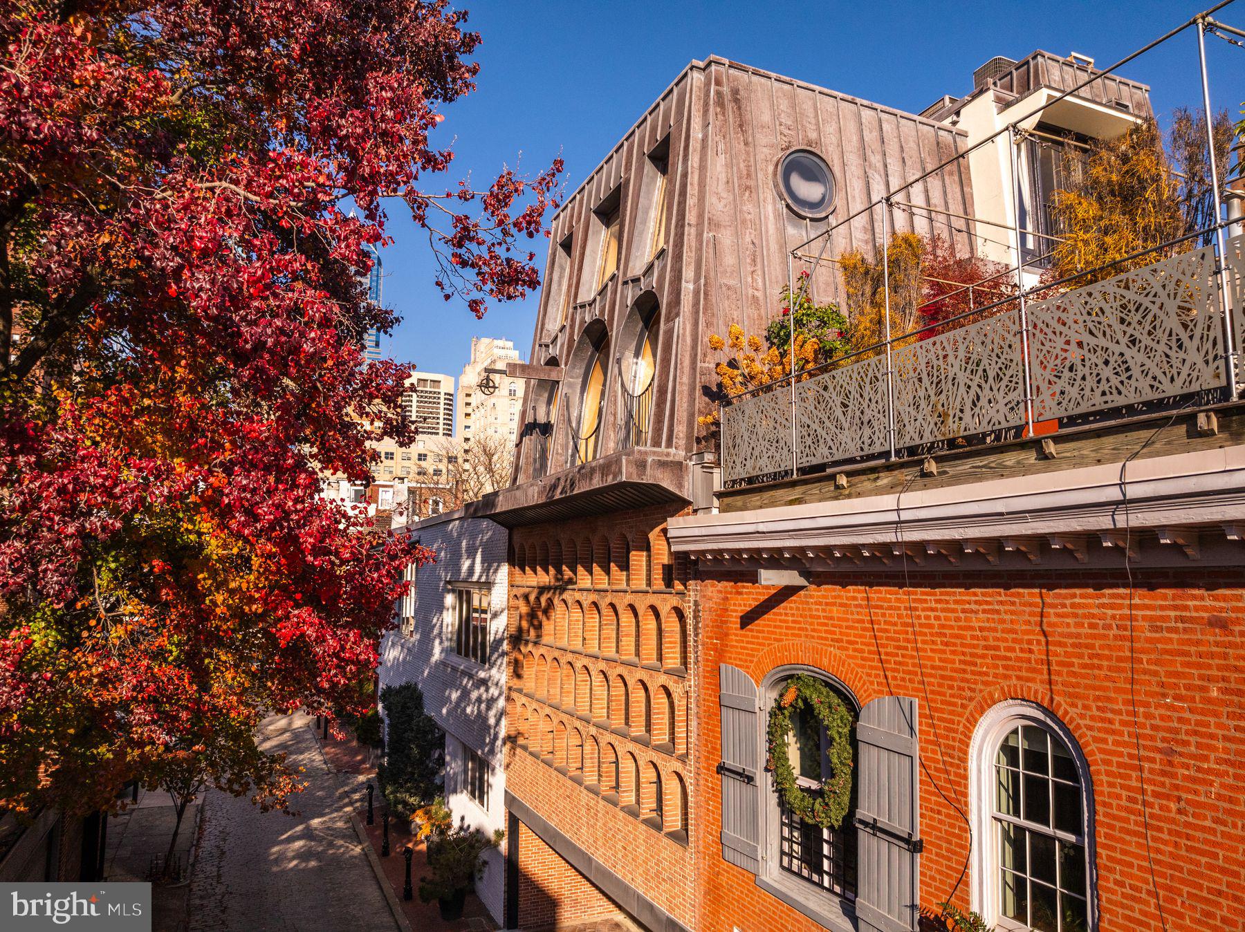 307 S CHADWICK STREET