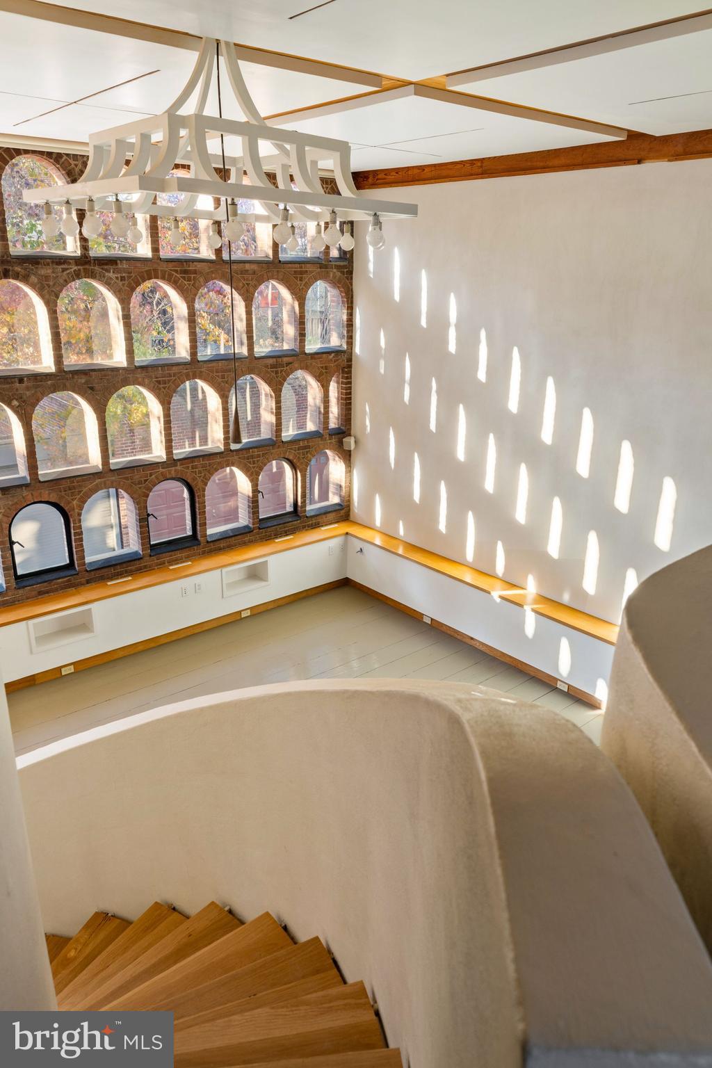 307 S CHADWICK STREET