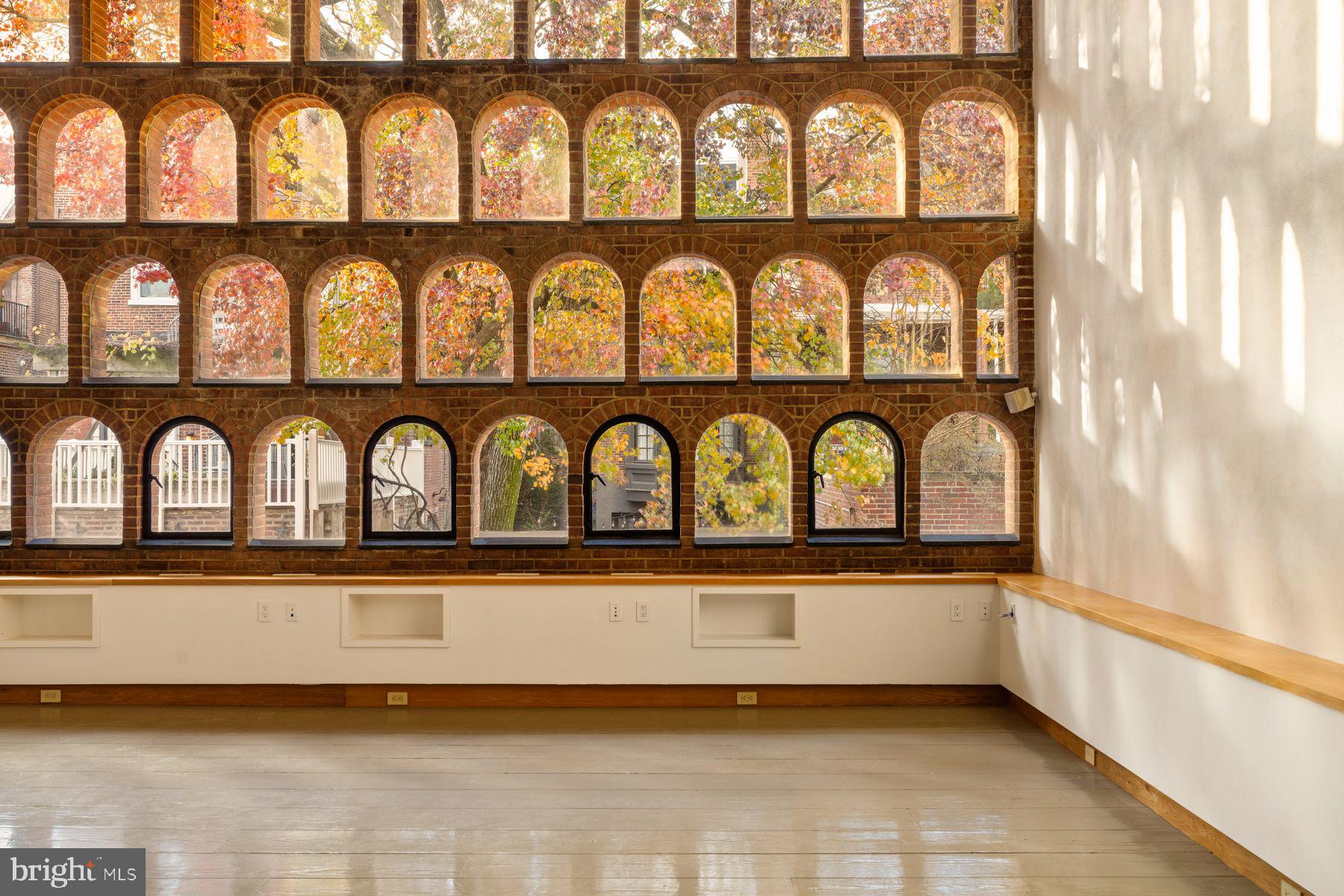 307 S CHADWICK STREET