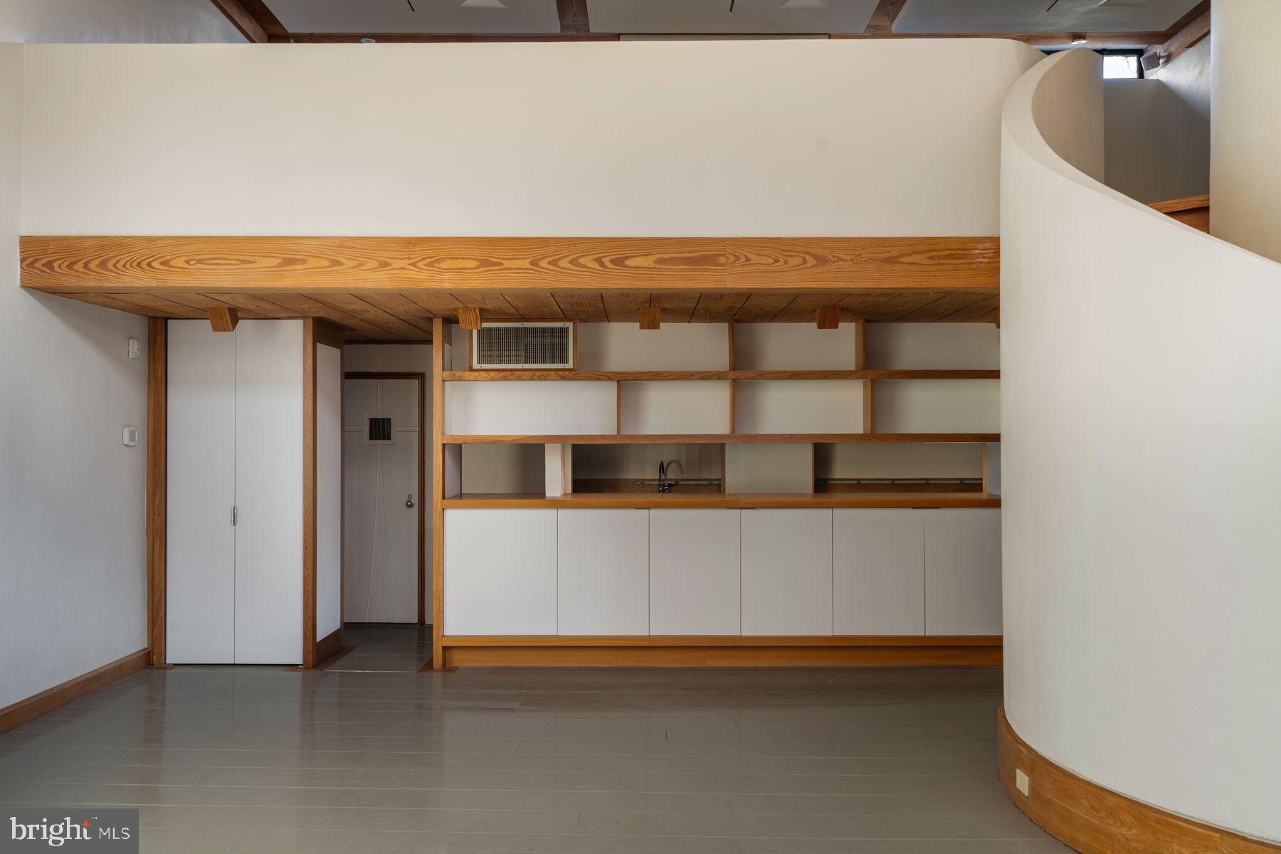 307 S CHADWICK STREET