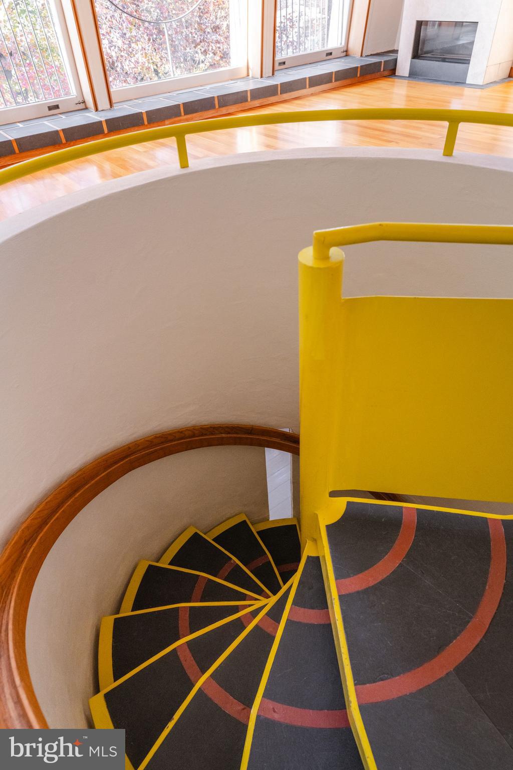 307 S CHADWICK STREET