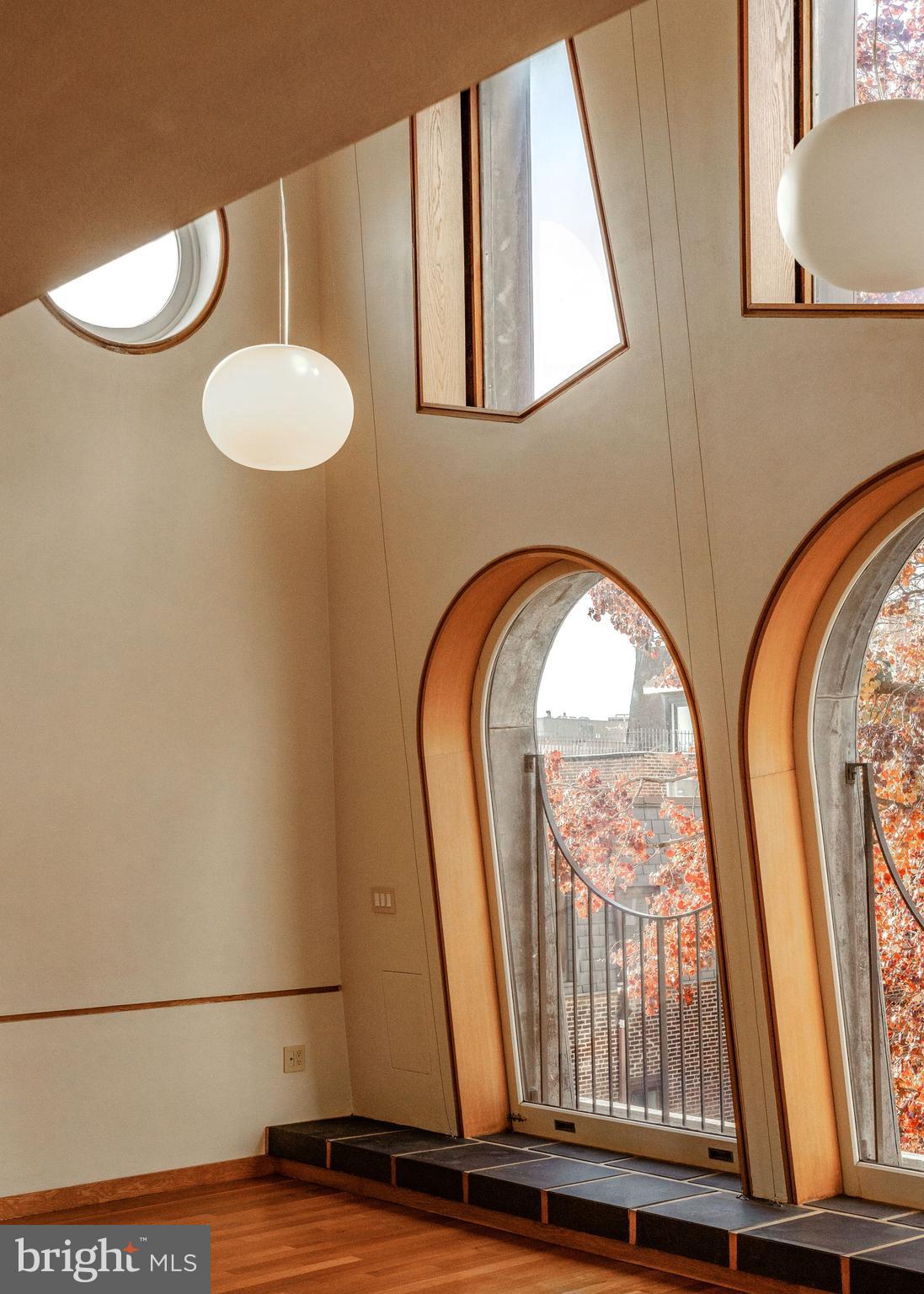 307 S CHADWICK STREET