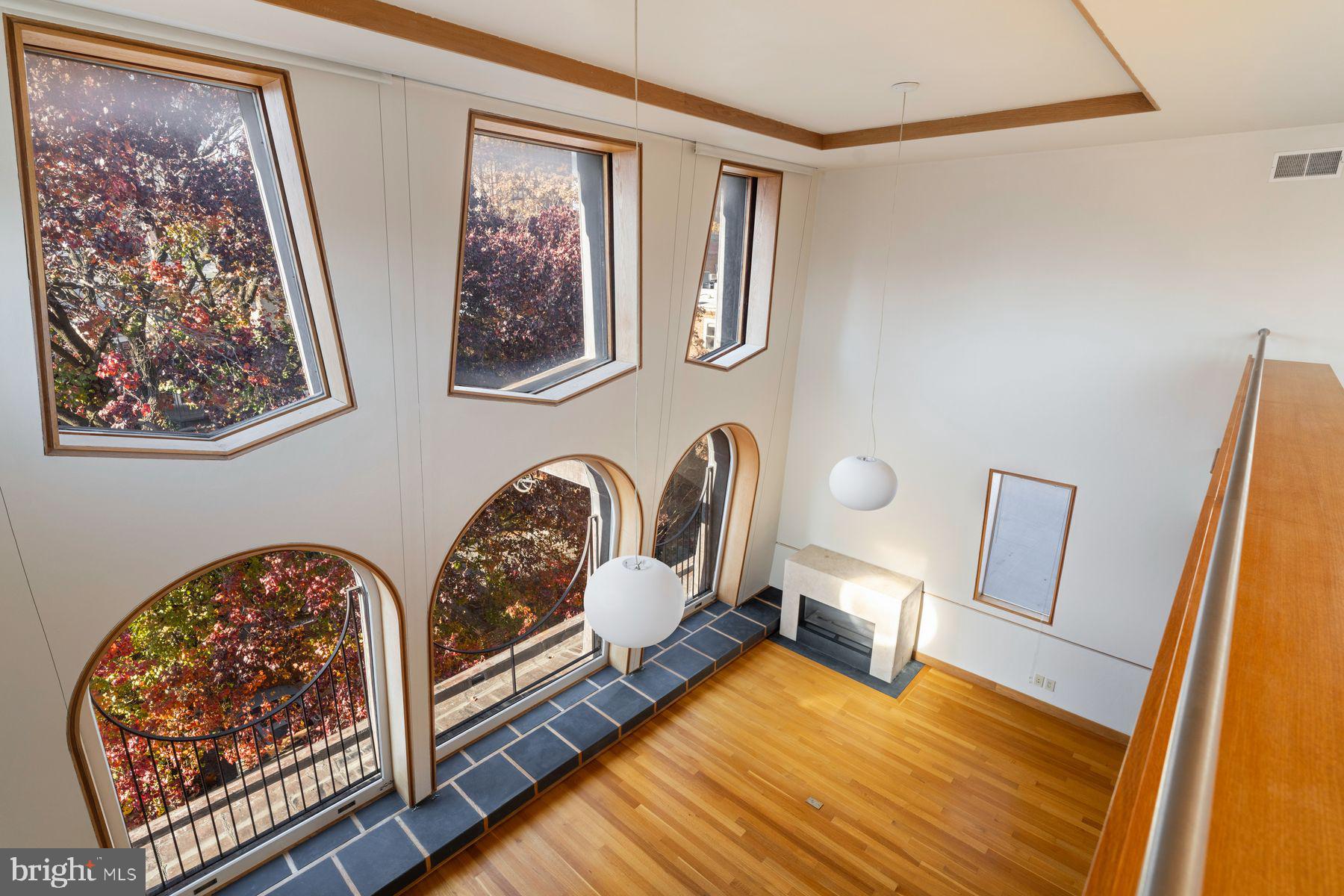 307 S CHADWICK STREET