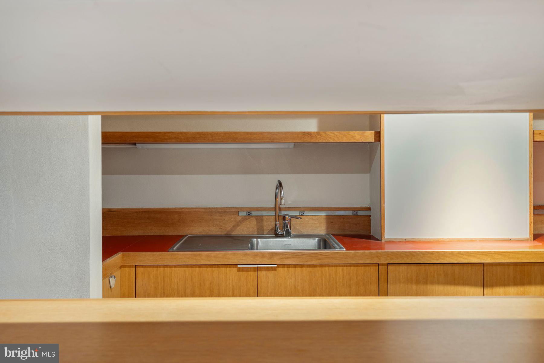 307 S CHADWICK STREET