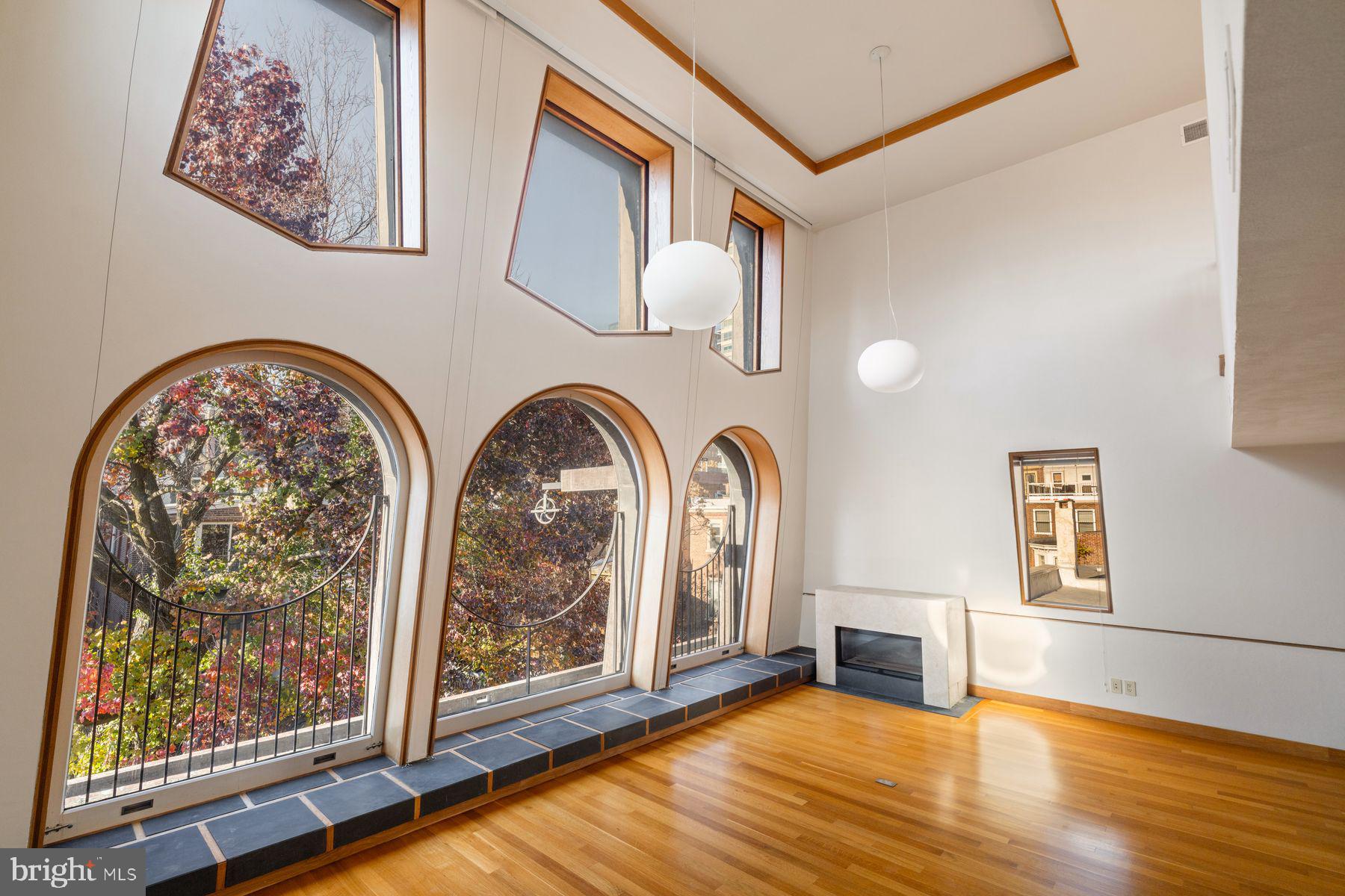 307 S CHADWICK STREET