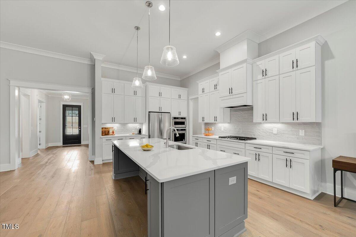 3812 Stoneridge Forest Drive