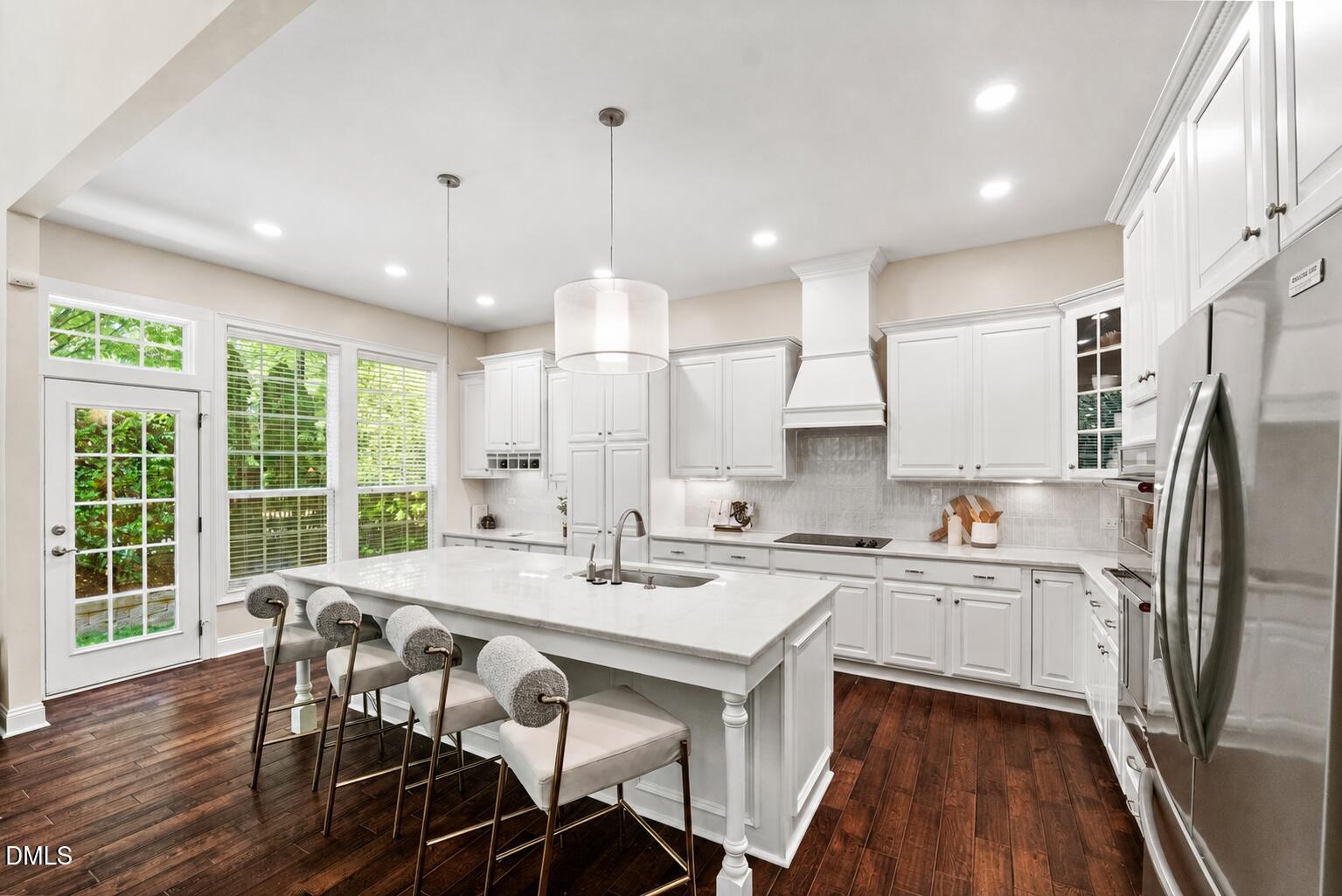 2325 Clayette Court