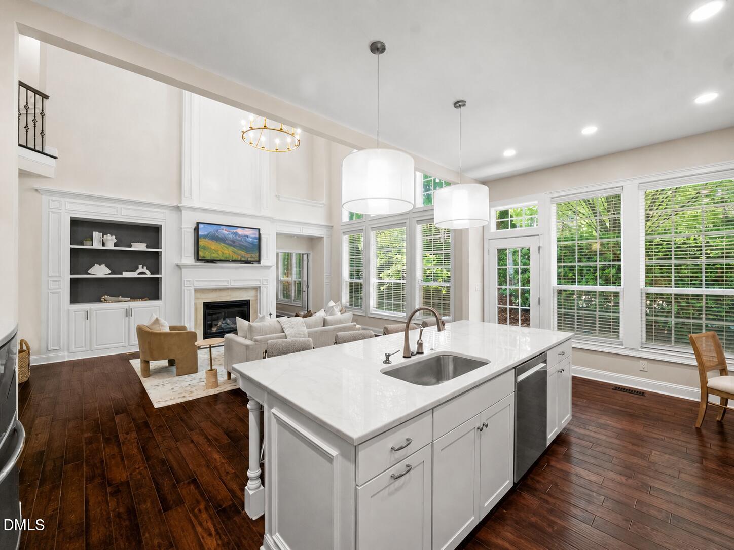 2325 Clayette Court