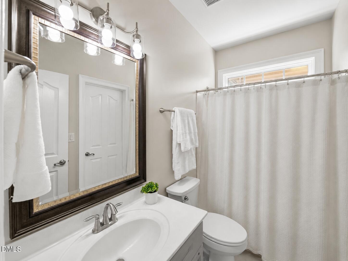 2325 Clayette Court