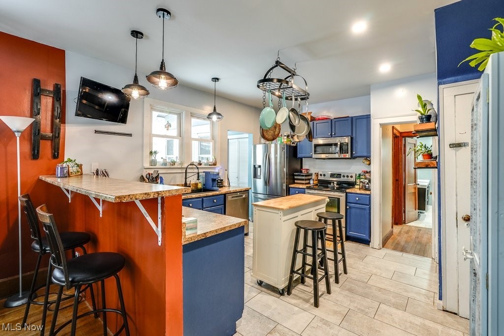 473 S Sunset View Drive