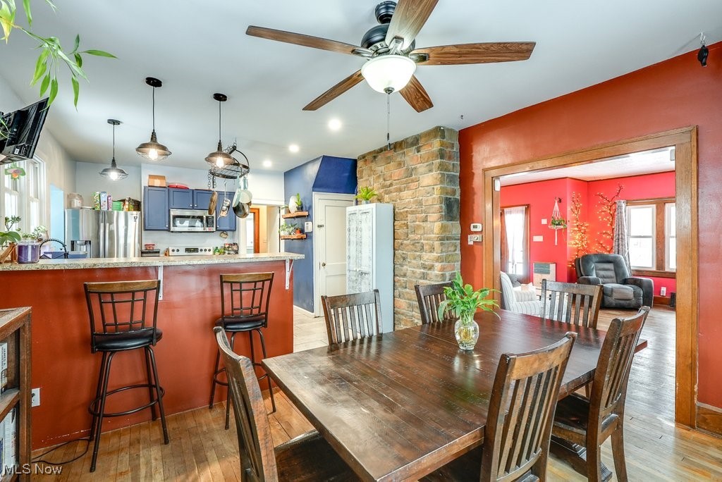473 S Sunset View Drive