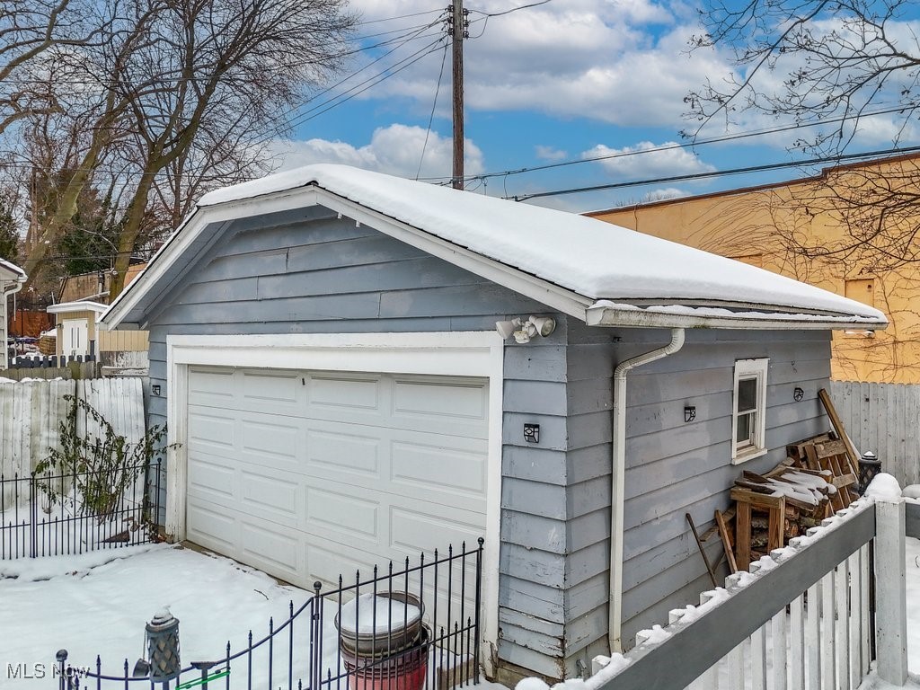 473 S Sunset View Drive