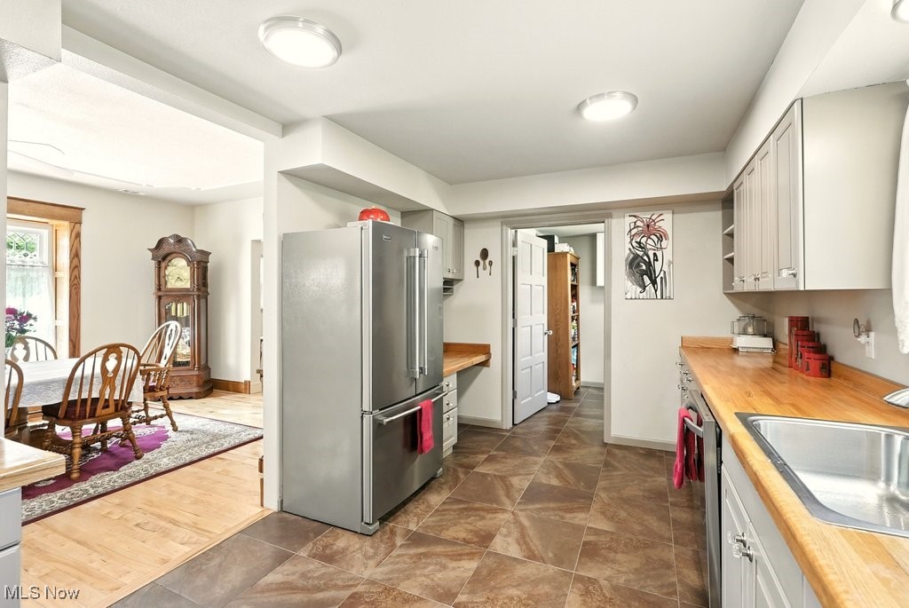 3328 Main Street